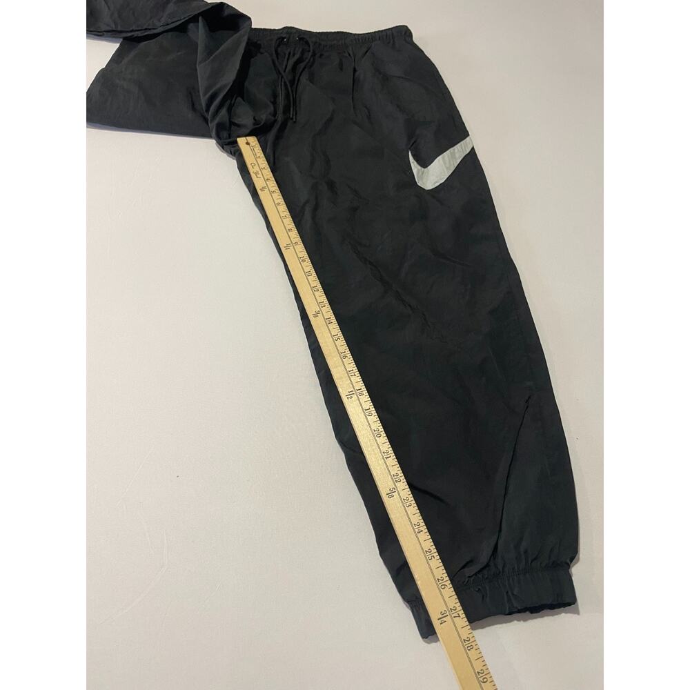 Nike Women’s XL Sportswear Essential Mid-Rise Jogger Pants Black Windbreaker Log - Picture 9 of 10